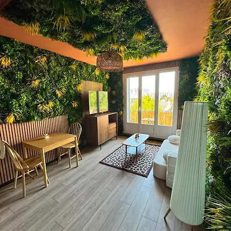 Mango Jungle - Chaleureux Sur Le Theme De La Jungle Avec Balcon A